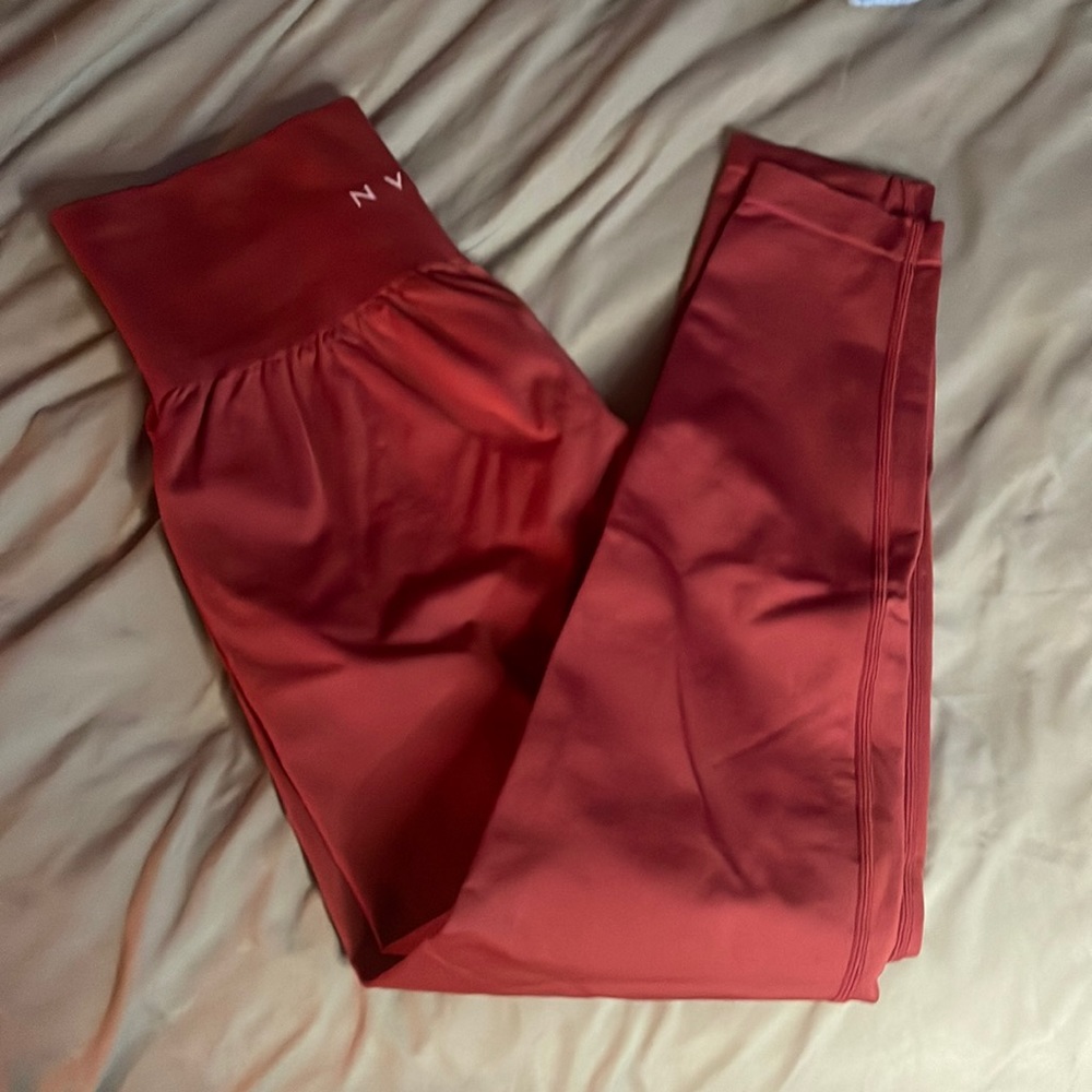 COPY - NVGTN NWOT size small